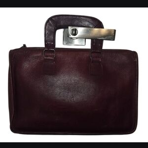 Vintage 1980s Bermans Handbag!